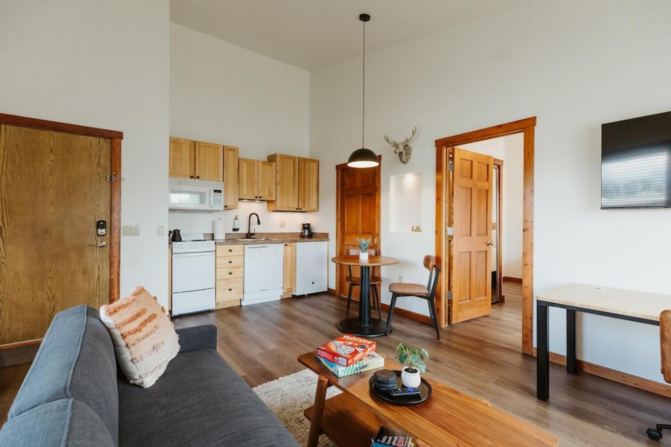 Mt Merritt At Switchback Suites Kalispell Exterior photo